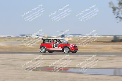 media/Sep-20-2025-Extreme Speed (Sat) [[1fcc23683c]]/Orange (Mid Intermediate)/Session 1 (Sunset)/